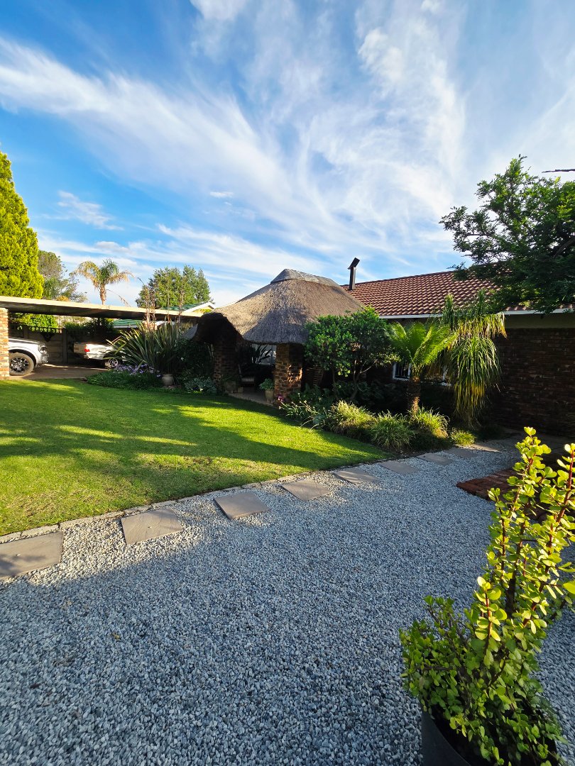  Bedroom Property for Sale in Flimieda North West